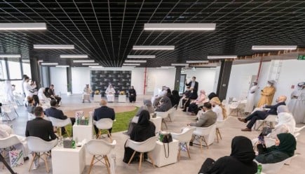 خالد عمر المدفع يعقد لقاء مع ممثلي كبرى وسائل الإعلام بالتعاون مع نادي الشارقة للصحافة