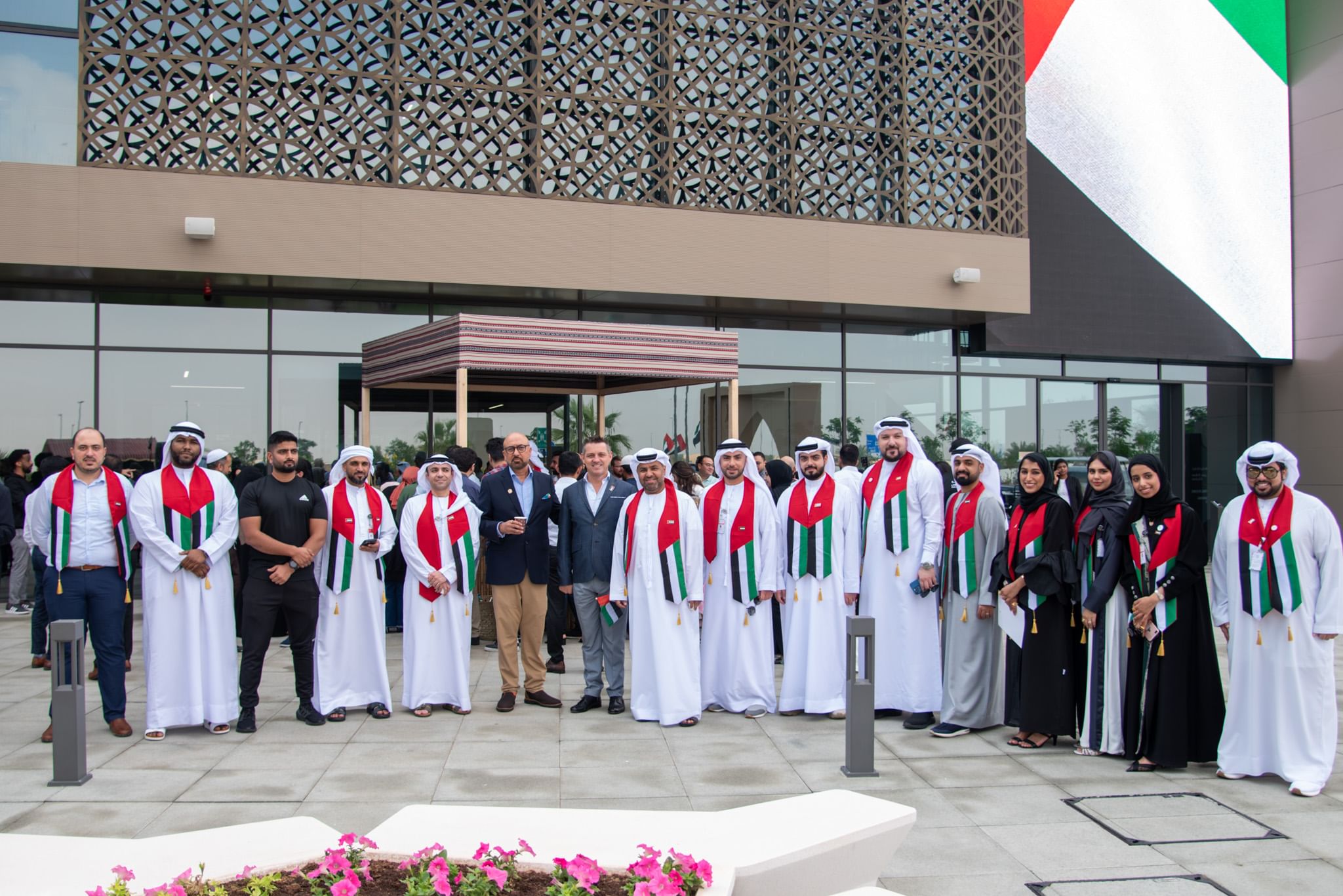 "شمس" تحتفل بعيد الاتحاد الـ"52".